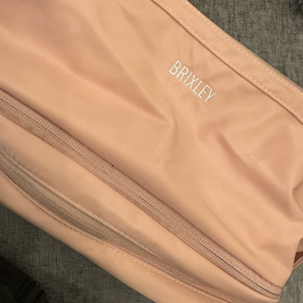 Brixley Pink toiletry bag pink